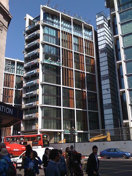 1 Hyde Park